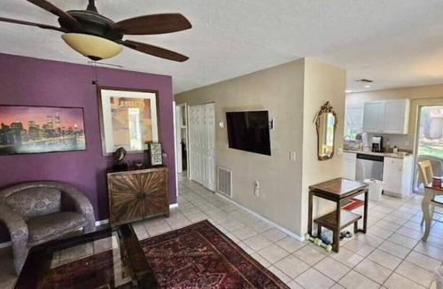 Park East Villa | Villa Siesta III-Downtown & Pool