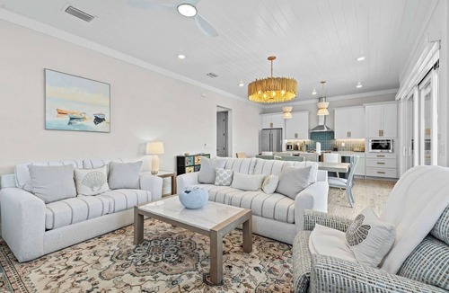 Fort Myers Beach House | Villa Sorrento · 2026 Luxury · 4 Kings · Near Town