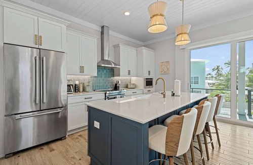Fort Myers Beach House | Villa Sorrento · 2026 Luxury · 4 Kings · Near Town