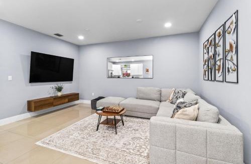 Hialeah Villa | Villa Sunset by Glam Homes