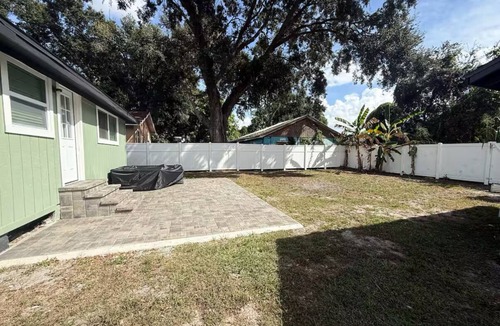 Ybor City House | Vintage Charm Meets Modern Comfort - Near Downtown/Ybor
