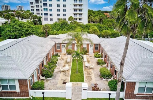 Golden Beach Villa | Vintage Villa 35 , Steps to Beach + Pool
