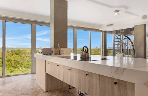 Morningside Apartment | Voy House at Biscayne Penthouse | Hot Tub | 4 Bed