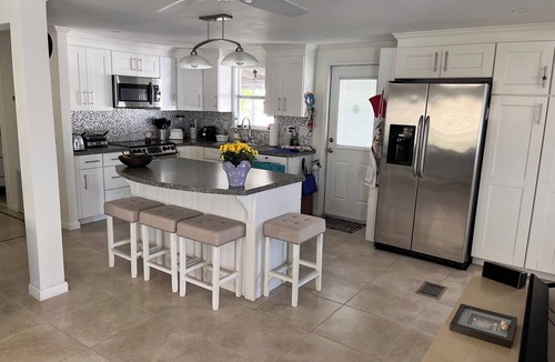 Silver Shores House | WAKE UP TO AN OCEANVIEW