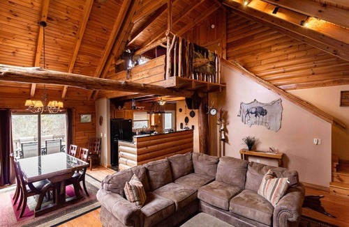 Clyde Cabin | “Wake Up to Bison Views – Cozy Log Cabin on a 65-Acre Private Ranch.”