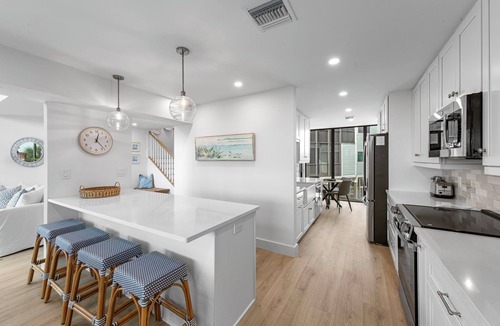 Sanibel House | Wake up to sweeping Gulf views from every room in this upscale 3BR/3BA townhome in Sanibel’s exclusive Cyprina Complex. Enjoy effortless island living with a whole-home carbon-filter water filtration system!