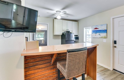 Parker House | Walk to Bay! Retreat Near Beaches & Tyndall AFB