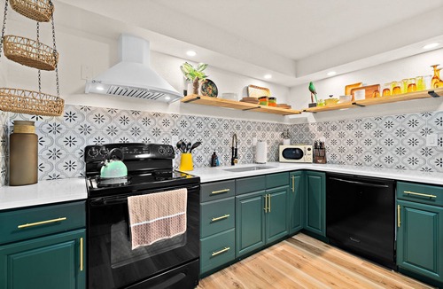 Indian Harbour Beach Apartment | Walk to Beach /50% Off Specials/ Pet Friendly