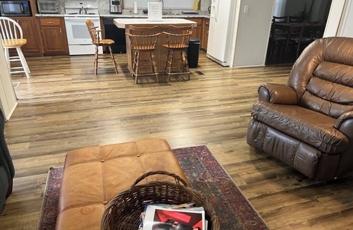 Downtown House | Walk to Downtown restaurants, markets & events. 15 min drive to Pensacola Beach!