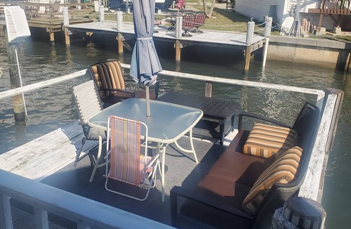 Nettles Island House | Walk to ocean on canal great views