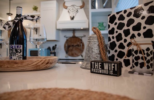 Fort Myers River District Apartment | Walk to River District Eats/Shops! Cozy Vibes, Short Drive to Beaches.