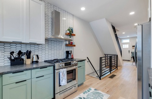 South Philadelphia House | Walk to Stadium Events |Kid Friendly | Game Room