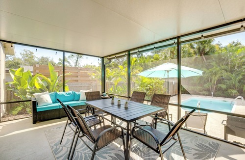 Vamo House | Walk to the Bay: Family-Friendly Oasis in Sarasota