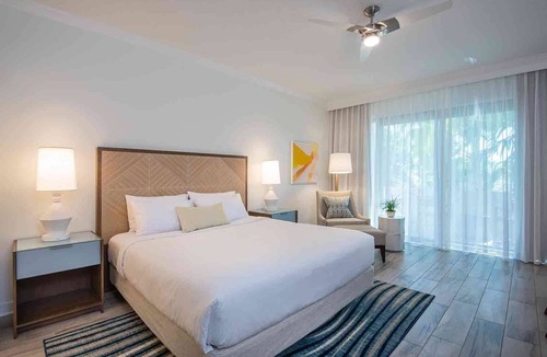 Marathon Hotel | Water View King Rm in Duck Key | Spa, Kayak & Pool