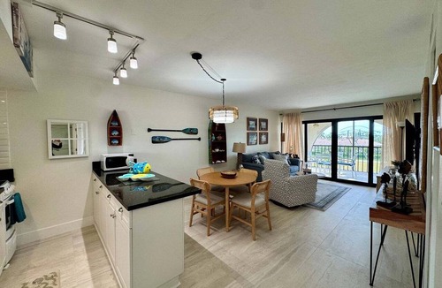 Marco Island Condo | Waterfront 1BR condo in Marco Island with pool, WiFi & marina access.
