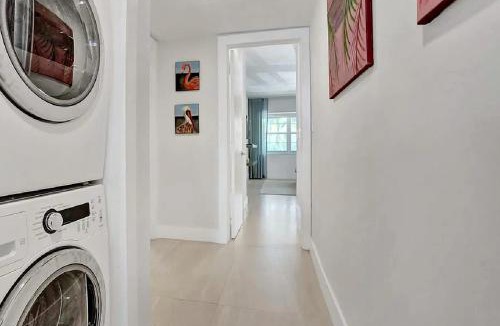 Key Biscayne Apartment | Waterfront 2 Bedroom Retreat with Panoramic City Views
