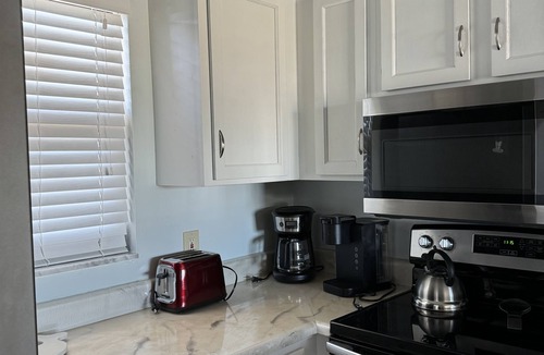 Old Naples Condo | Waterfront Condo, minutes to downtown Old Naples