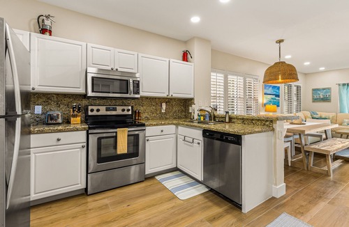 Marathon House | Waterfront, dog-friendly home with beautiful canal view & 2 shaded porches
