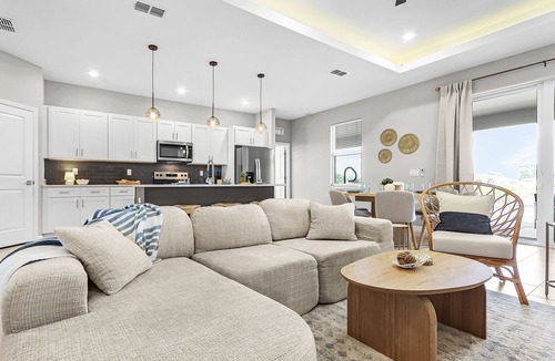 Diplomat House | Waterfront Fun, Fishing & Hot Tub Retreat for Families and Friends - Blue Heron Cottage - Roelens