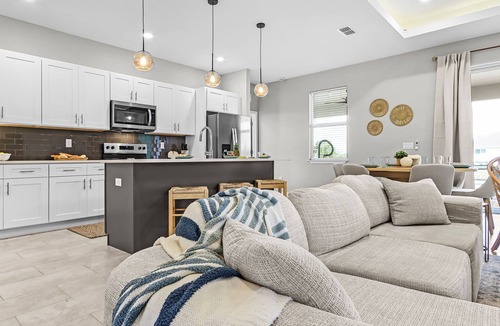 Diplomat House | Waterfront Fun, Fishing & Hot Tub Retreat for Families and Friends - Blue Heron Cottage - Roelens