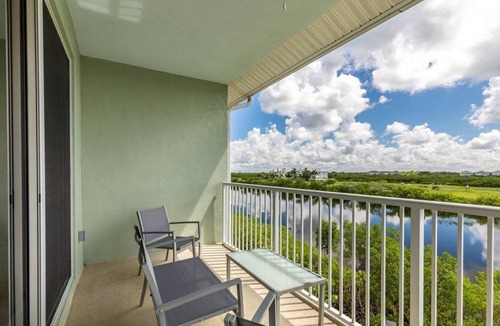 Ruskin House | Waterfront Little Harbor. Keller’s Dockside - walk to the beach!