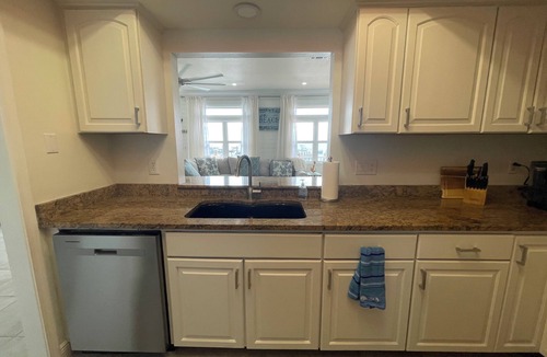 Southwind House | Waterfront Paradise/Panoramic Views/Beach access/Pets Ok w/fee