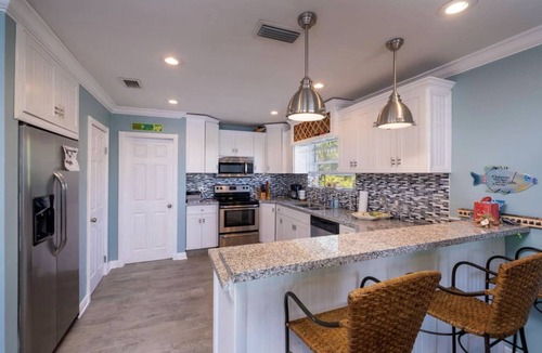 Tavernier House | Waterfront Pool Home w/Boat Lift - Easy Ocean & Bay Access