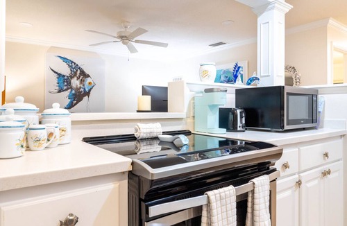 Holmes Beach Condo | Waters Edge 110S · Direct Gulf Balcony · 1-Month Rental