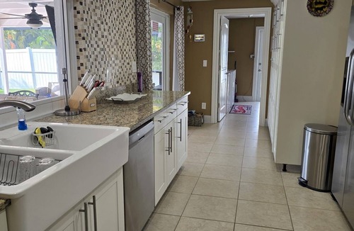 Lochmoor Waterway Estates House | Waterside 4 Bedroom home with pool