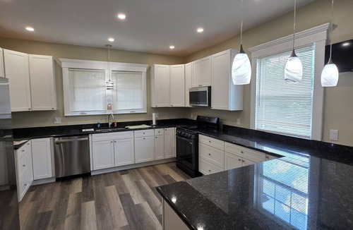 Long Branch House | Welcome-Spacious & Peaceful 4-Bedroom Shore Home Near Beaches in Long Branch