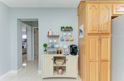 Bradenton House | Welcome to Coastal Heaven Pool & Games 4BR 6 miles to the beach!