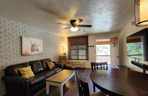 River Ranch Apartment | Welcome to the Ranch! Spacious LUXURY FAMILY SUITE 202