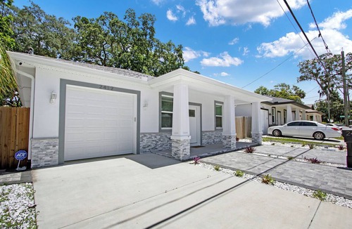 East Tampa House | Welcoming 4-bedroom house with AC in vibrant Tampa