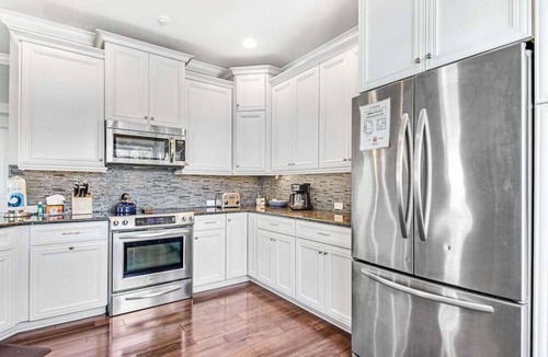 Holmes Beach Villa | Welcoming condo villa close to the beach with private heated pool & WiFi