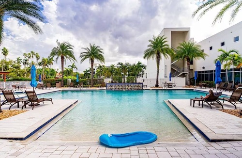 Fort Myers River District Apartment | Where tranquility meets peace! 1-bedroom with water views!