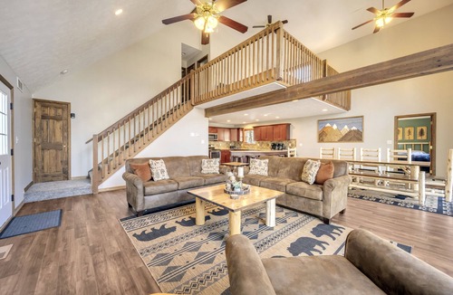 Albrightsville House | Wine Down by PMR, 7BR Lodge, Hot Tub, Game Room, Pool Access, Sleeps 18
