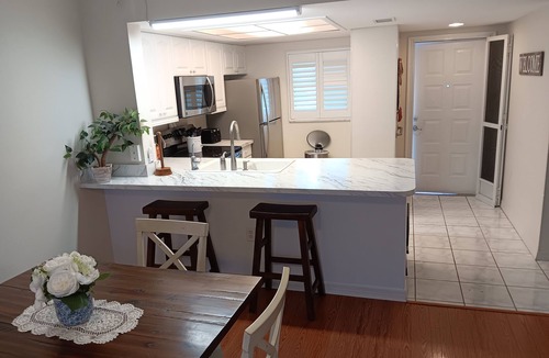 Lake Suzy Condo | Winter Getaway at Heron Pointe Condominiums