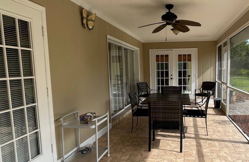 Englewood House | Woodland Drive - Charming home in quiet neighborhood.