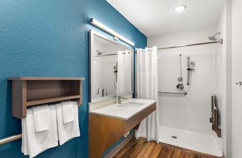 Port Saint Lucie Hotel | WoodSpring Suites Port St Lucie