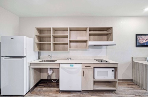 Fort Myers Hotel | Woodspring Suites Fort Myers - Cape Coral