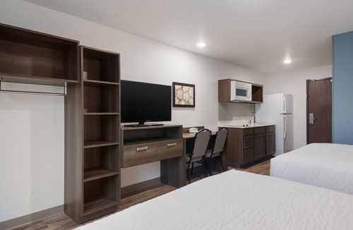 Bearss Plaza Hotel | WoodSpring Suites Tampa Airport North Veterans Expressway