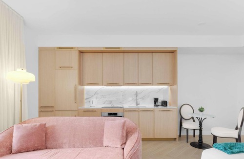 Wynwood Art District Apartment | Wynwood Escape Stylish Studio with Balcony in Miami
