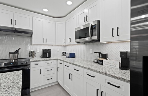 Ybor City House | Ybor Heights Retreat w/Game-Room, Hot Tub & More!