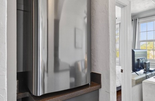 Palm Beach - West Palm Beach Condo | YELLOW ORCHID APARTMENT - Palm Beach - Pool-Beach