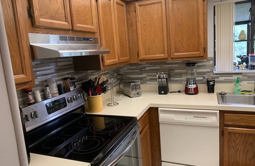 Clearwater Condo | Your Getaway to Sunny Paradise awaits you!