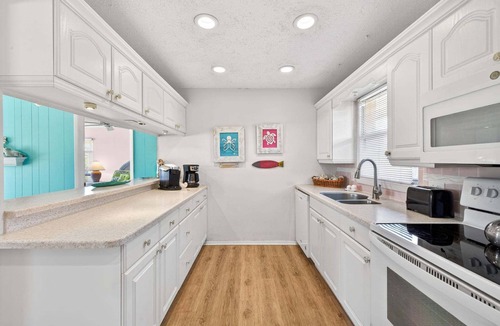 Sanibel Condo | Your peaceful Sanibel island retreat awaits at Blind Pass G206