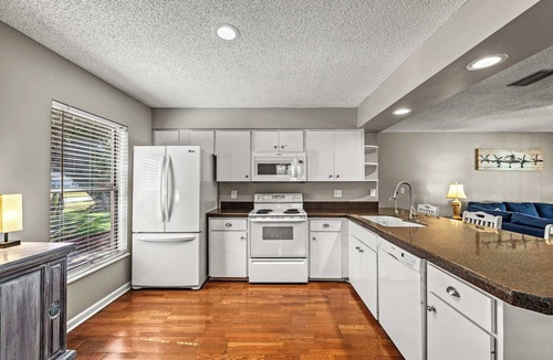 Gulf Gate Estates House | Your Slice of Paradise Near Siesta Key