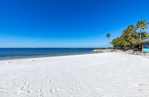 Ruskin Apartment | Your stay on the Bay!