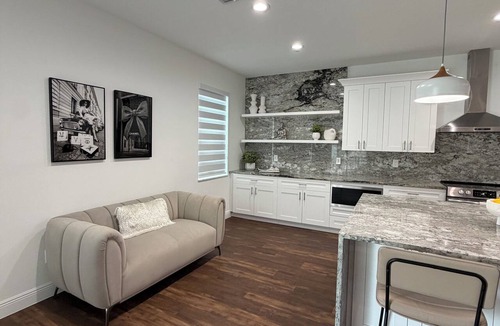 Town N County Park House | Your Tampa Dream Stay: New Home