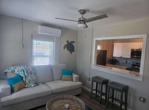 1 Bedroom Block off the beach -4